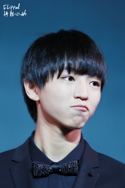 #王俊凯# #TFBOYS王俊凯# #TFBOYS# 150702长城杀青发布会 cr：FLIPPED_KR