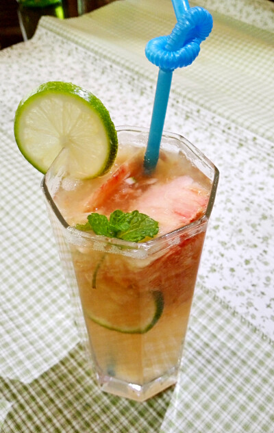 蜜桃MOJITO