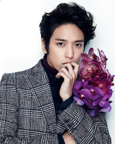 cnblue郑容和