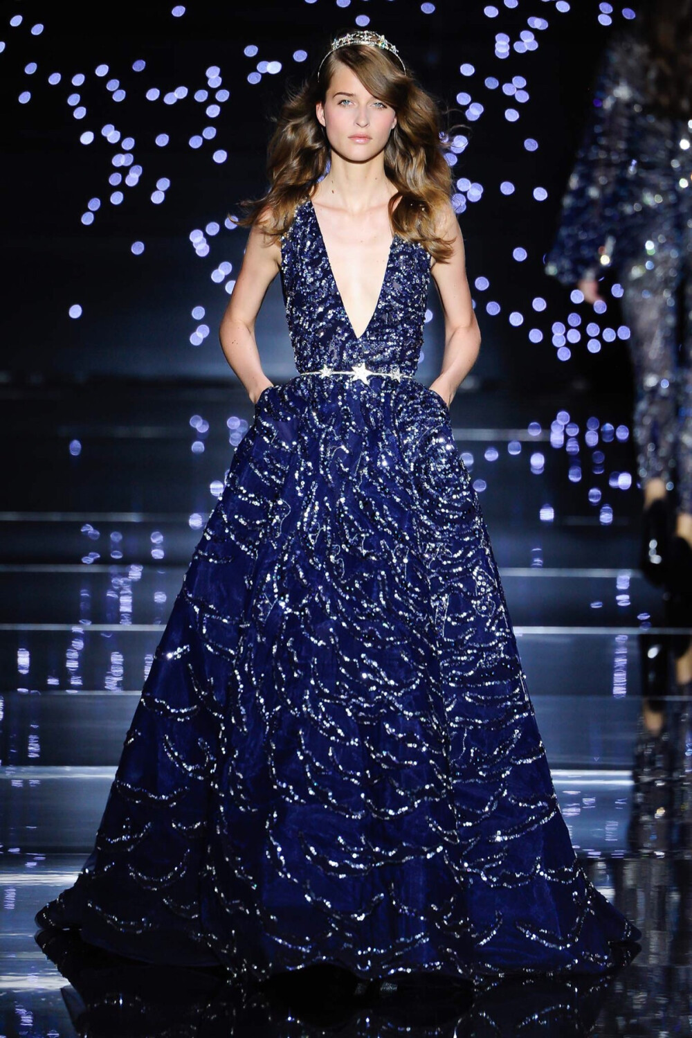 【衣睹为快时装周】Runway。Zuhair Murad Fall 2015 Couture。 夜空中的繁星。 华服霓裳 服饰风尚 黎巴嫩