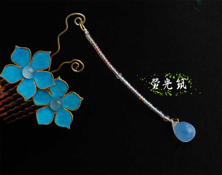 【花摇】http://item.taobao.com/item.htm?id=520575868554