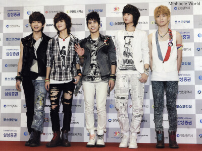 SHINee