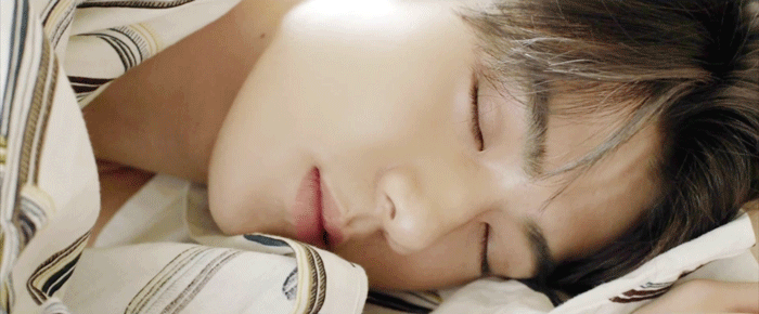 EXO 吴世勋 一个刚睡醒的美颜boy，帅哭！