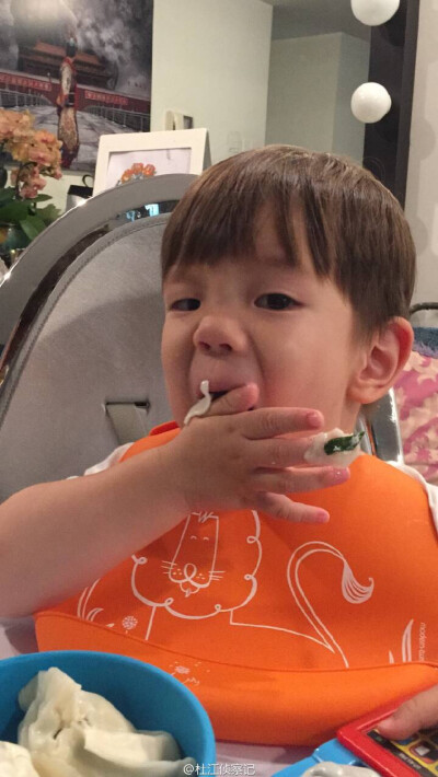 嗯哼大王 吃吃吃吃吃