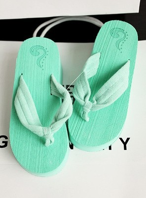 有一种淡淡的颜色叫薄荷绿,就像它的名字一样,清透甜美!