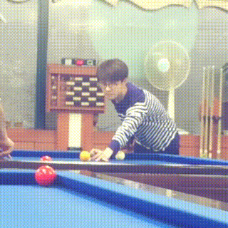 都暻秀 打台球的我们嘟嘟