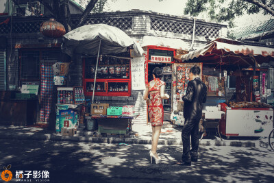 在北京胡同里街拍的惊喜往往超过你的想象，不知道会出现什么有意思的事情。