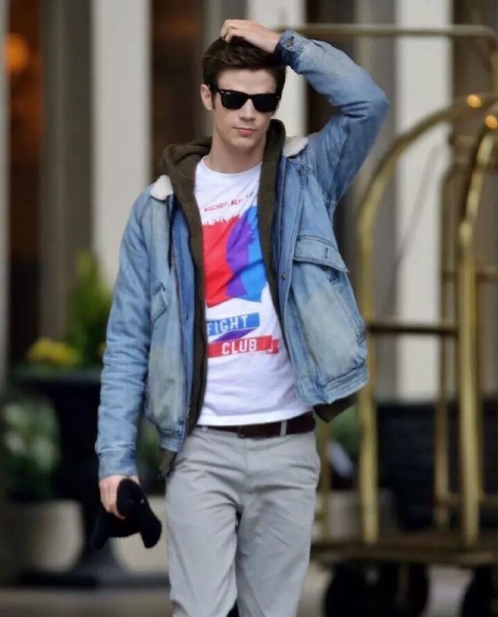 Grant Gustin by维尼