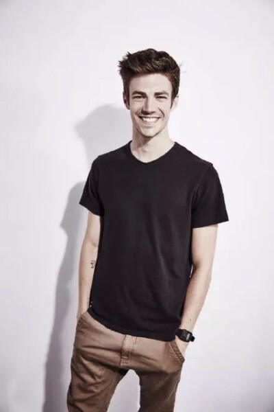 Grant Gustin by维尼