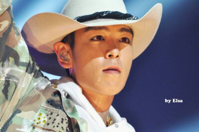 bigbang TOP 长痘痘了