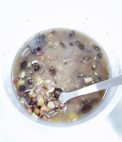 黑豆红豆薏仁汤'一人食