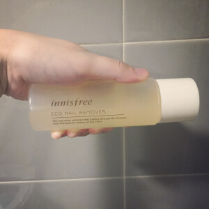 #安利好货#innisfree有机洗甲水~其实我觉得一般般，味道和那些杂牌一样的，而且清洁也一般般。当初是买了他家的指甲油一起买的~100ml能用很久了。