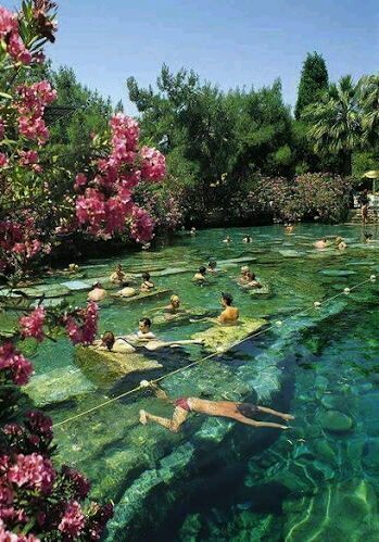 花园游泳池—克娄巴特拉的游泳池, 棉花堡, 土耳其 Cleopatra's pool,pamukkale,turkey