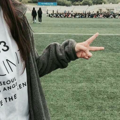 贴吧搬运工✧*｡٩(ˊωˋ*)و✧*｡女生头像by柠萌