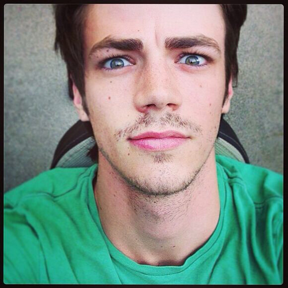 Grant Gustin by维尼