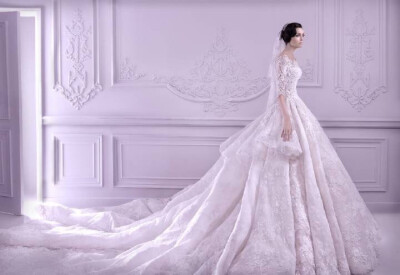 黎巴嫩Drama派婚纱大牌Michael Cinco 2014 春夏款婚纱系列，就这样将华丽进行到底