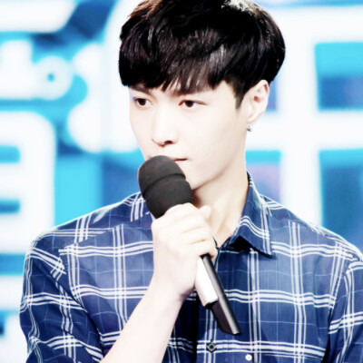 EXO 张艺兴 LAY