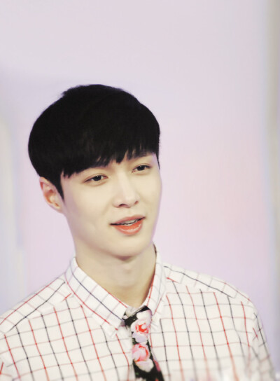 EXO 张艺兴 LAY