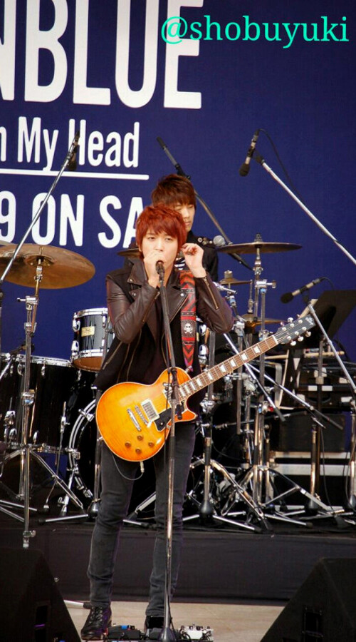 郑容和 CNBlue 吉它