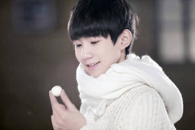 tfboys roy 王源 样YOUNG