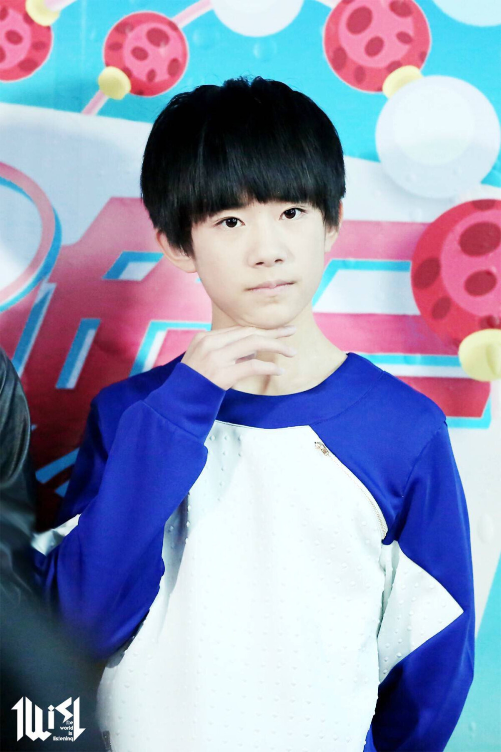 TFBOYS易烊千玺 150212 湖南卫视小年夜 高清 cr.logo