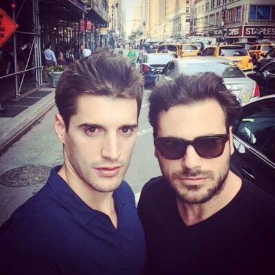 2cellos