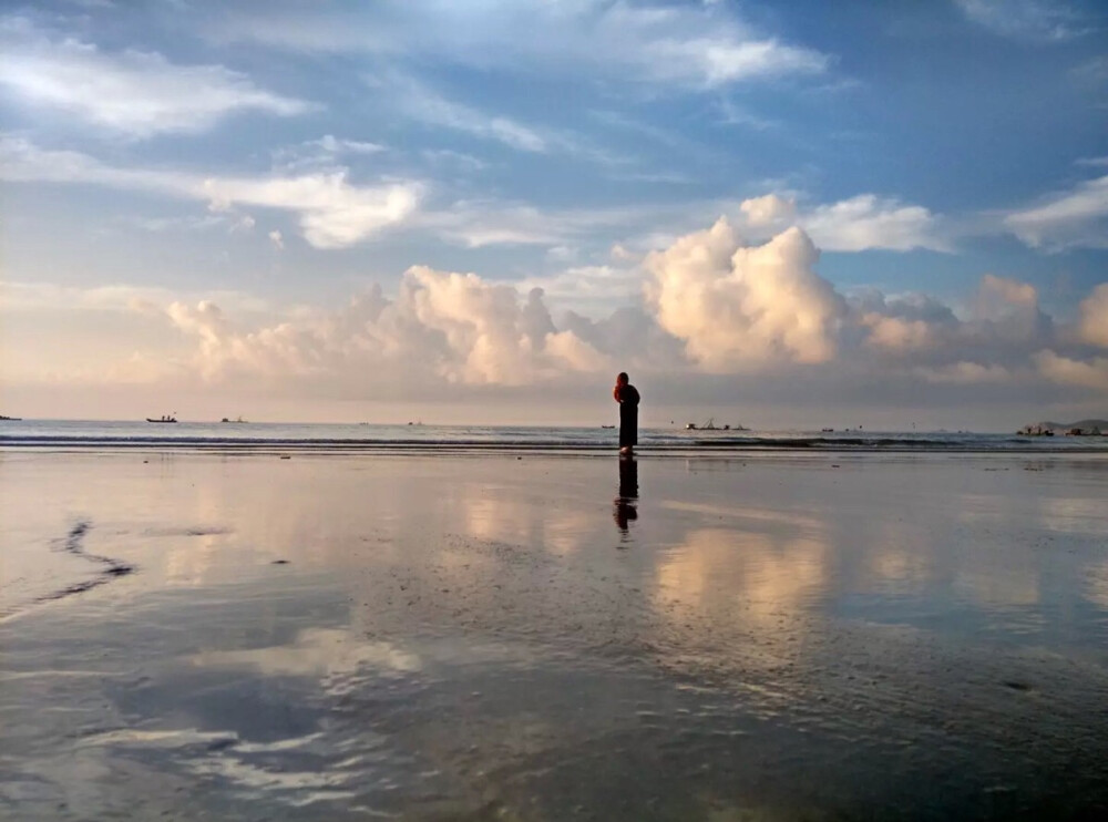 等待日出的時候