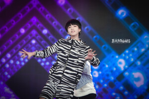 @TFBOYS-王俊凯 #王俊凯夏日台湾畅游记# 王俊凯台湾行王俊凯 台湾  tfboys#王俊凯##两岸男神王俊凯##TFBOYS王俊凯#