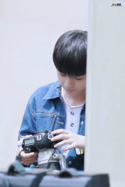 #王俊凯# #TFBOYS王俊凯# #TFBOYS:150516-0522 首尔cr：Sisi姐姐-