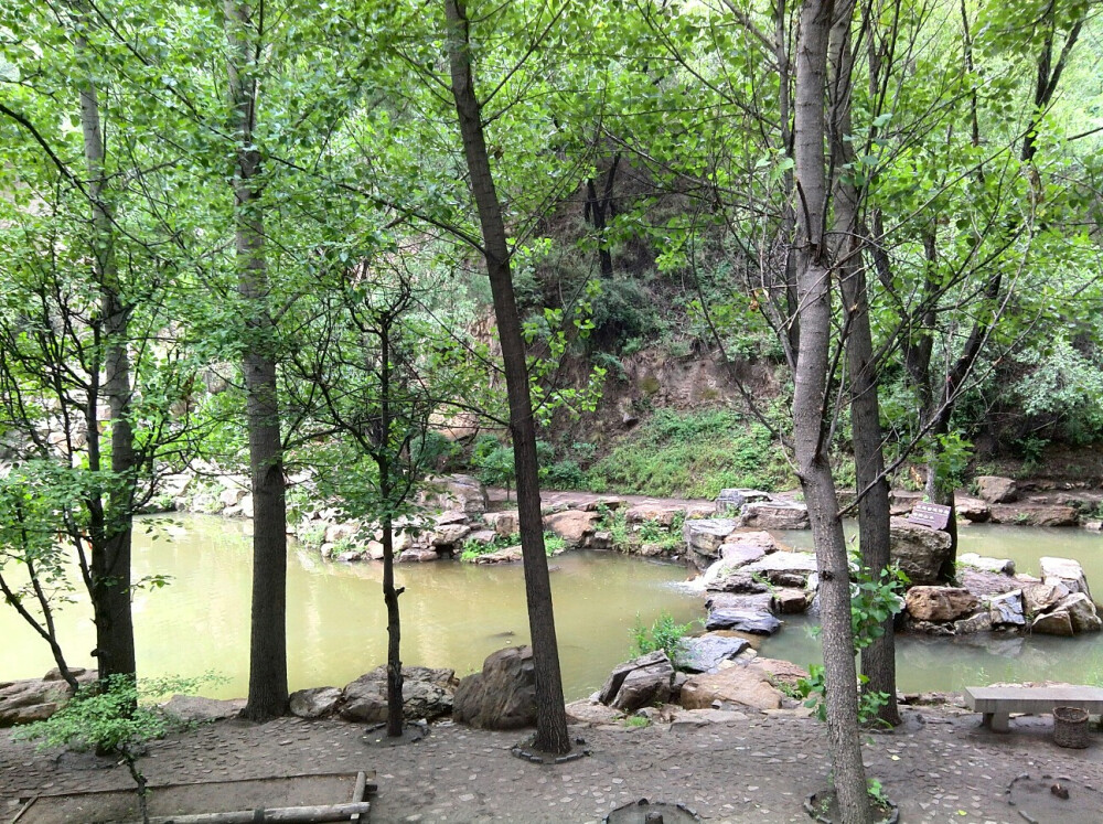 山西太原的蒙山一角