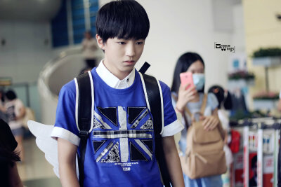 #王俊凯# #TFBOYS王俊凯# #TFBOYS# 20150720重庆至台湾 cr Demon_Wings恶魔之翼凯源双人站