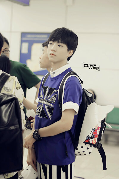 #王俊凯# #TFBOYS王俊凯# #TFBOYS# 20150720重庆至台湾 cr Demon_Wings恶魔之翼凯源双人站