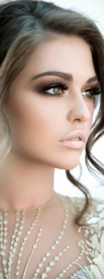 Astonishing Makeup Ideas For Your Big #Wedding Day http://pinmakeuptips.com/astonishing-makeup-ideas-for-your-big-wedding-day/