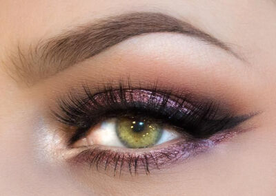 Glamorous look by Lindsay Lewis using Makeup Geek's Enchanted pigment.