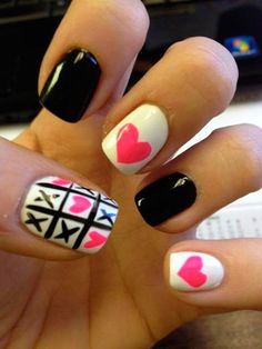 Lovely Valentine’s Day Nail Art Ideas #naildesigns #valentinesday #valentinesdaynails