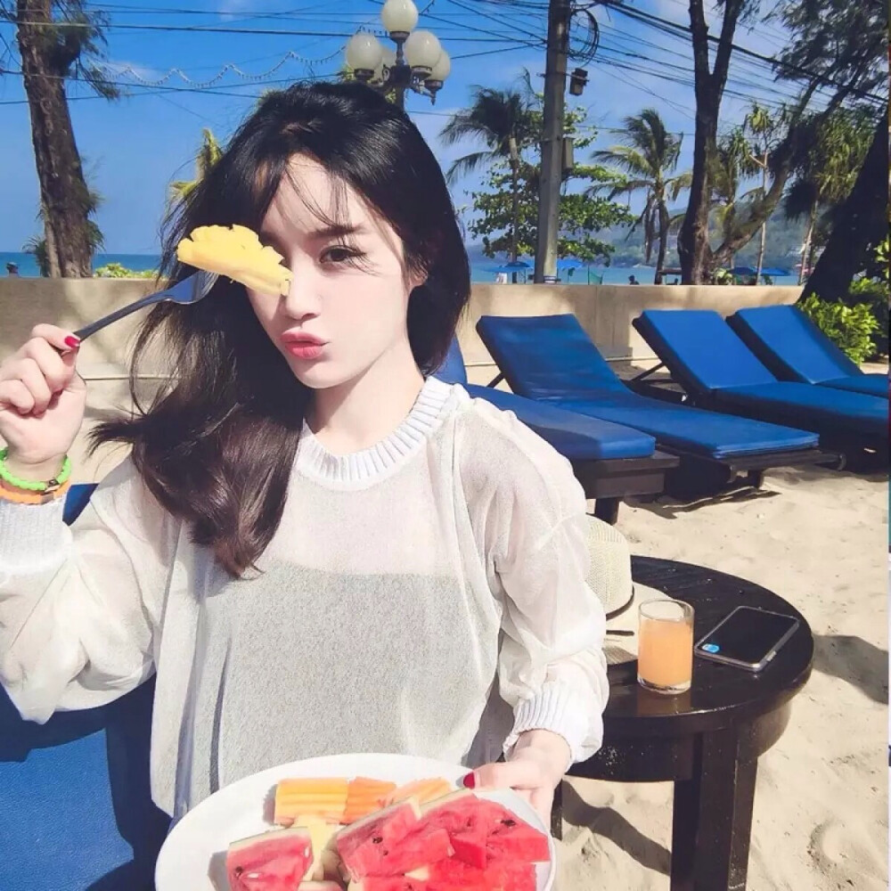 女生头像 By. _C楚楚王