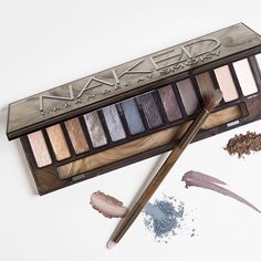 Where there's smoke, there's fire. The new Urban Decay Naked Smoky eye shadow palette is here!