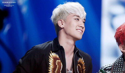 胜利.victory.李胜贤.BigBang.忙内.seungri 笑 大白牙