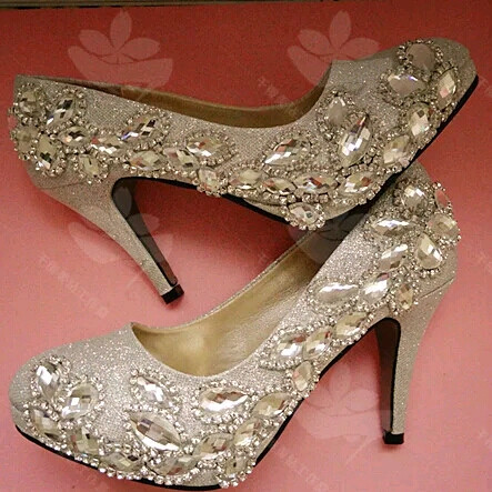 白色 水晶 珍珠镶 水钻蕾丝 新娘鞋！