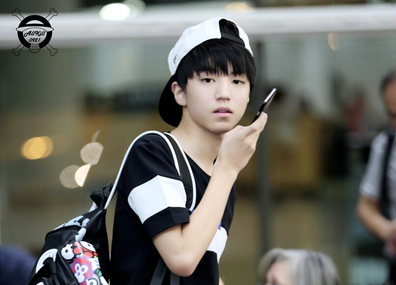 TFBOYS王俊凯cr:LOGO