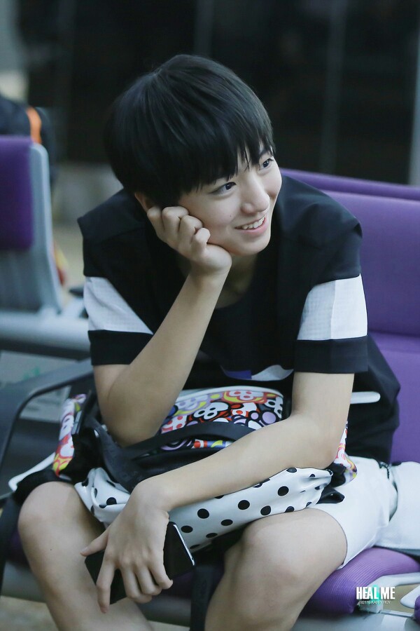 TFBOYS王俊凯cr:LOGO