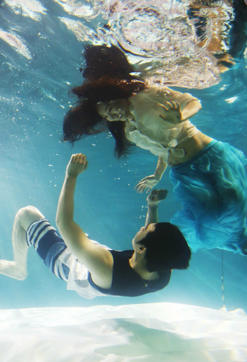 火山岩夫妇黄灿盛柳岩