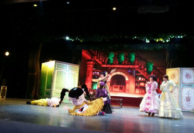 儿童舞台剧妞妞淘的魔法书