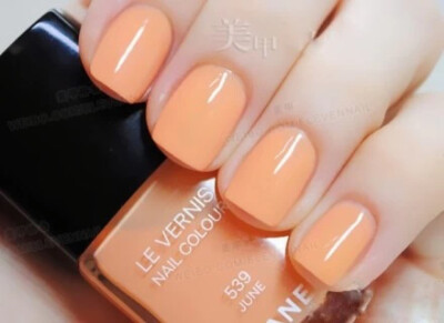 感冒了 今天就简单八一八美甲