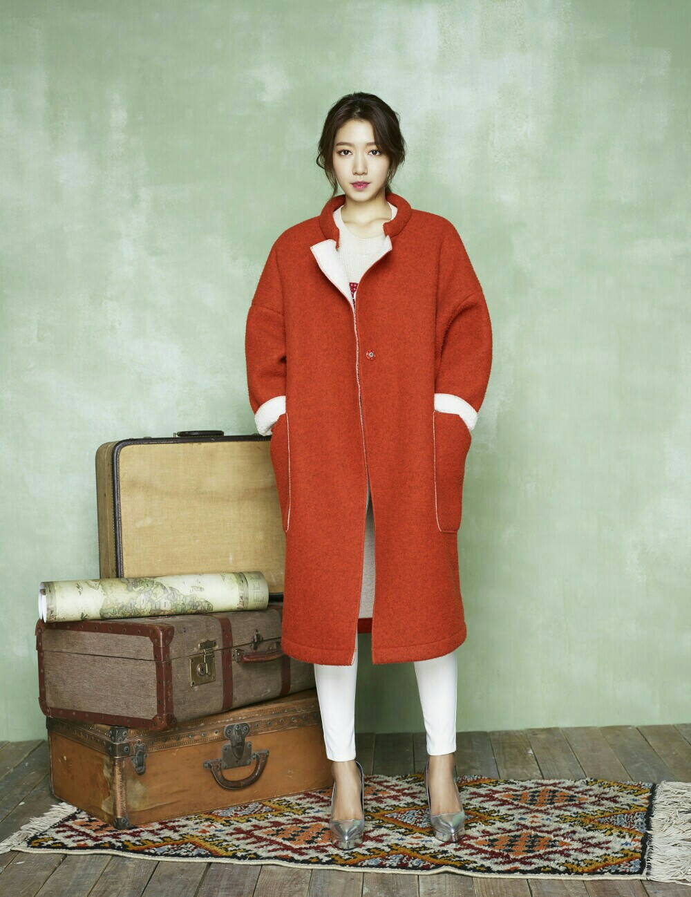 红色大衣霸气女王朴信惠女神