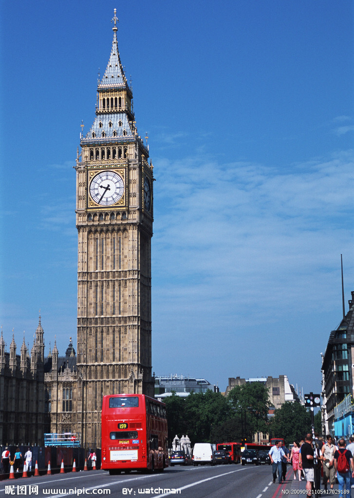 大本钟（Big Ben），英国国会会议厅附属的钟楼，伦敦著名的古钟（即威斯敏斯特宫报时钟）。建于1859年。安装在西敏寺桥北议会大厦东侧高95米的钟楼上，钟楼四面的圆形钟盘，直径为6.7米，是伦敦的传统地标。2012年6月26日，英国宣布将把伦敦著名地标“大本钟”的钟楼改名为“伊丽莎白塔”。