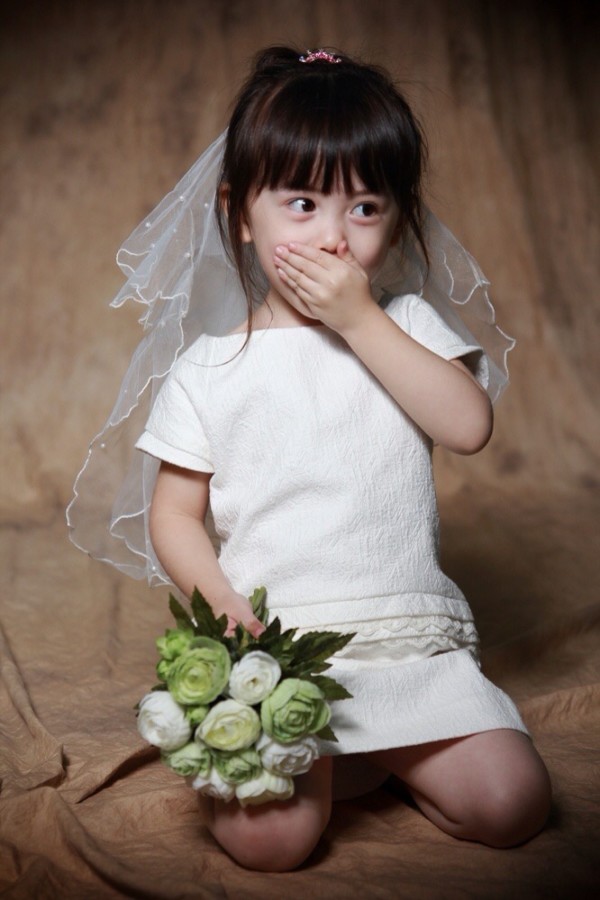 漂亮小萌娃可爱女生