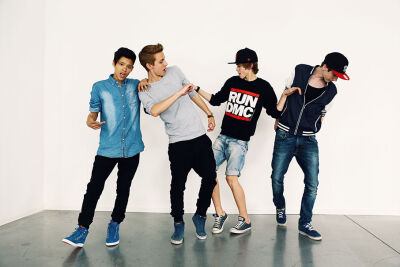 The Fooo Conspiracy 是一支来自瑞典的男团[1] ，原名为The Fooo, 于2014年9月1日正式更名为The Fooo Conspiracy。团体成员平均年龄为17岁，其中团员有： Oscar Enestad ，Oscar Molander，Omar Rudberg， Felix San…