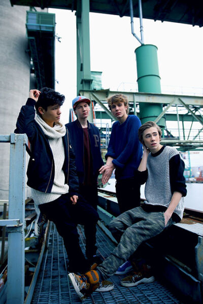 The Fooo Conspiracy 是一支来自瑞典的男团[1] ，原名为The Fooo, 于2014年9月1日正式更名为The Fooo Conspiracy。团体成员平均年龄为17岁，其中团员有： Oscar Enestad ，Oscar Molander，Omar Rudberg， Felix San…