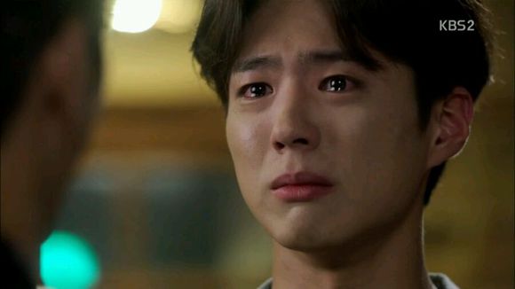 弟弟哭得可伤心了，满满的都是眼泪。。